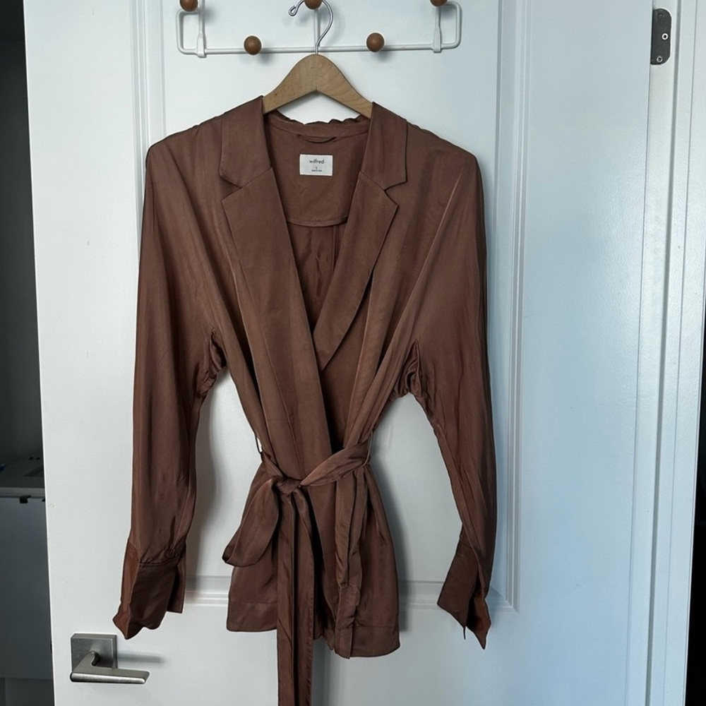Aritzia -Wilfred- -Oriane Blazer w/tie  -Nutmeg -NWT-
Sz S-Pockets-Stunning ! 😍 - Picture 5 of 10